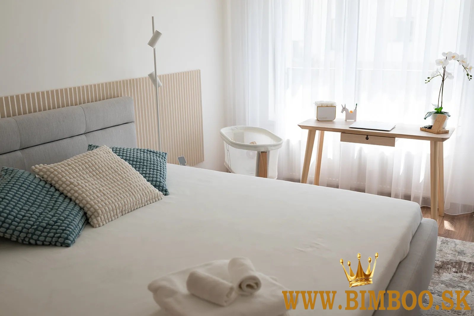  Prenájom 2-izbového apartmánu s balkónom a parkovacím miestom – Závodu Matador, 