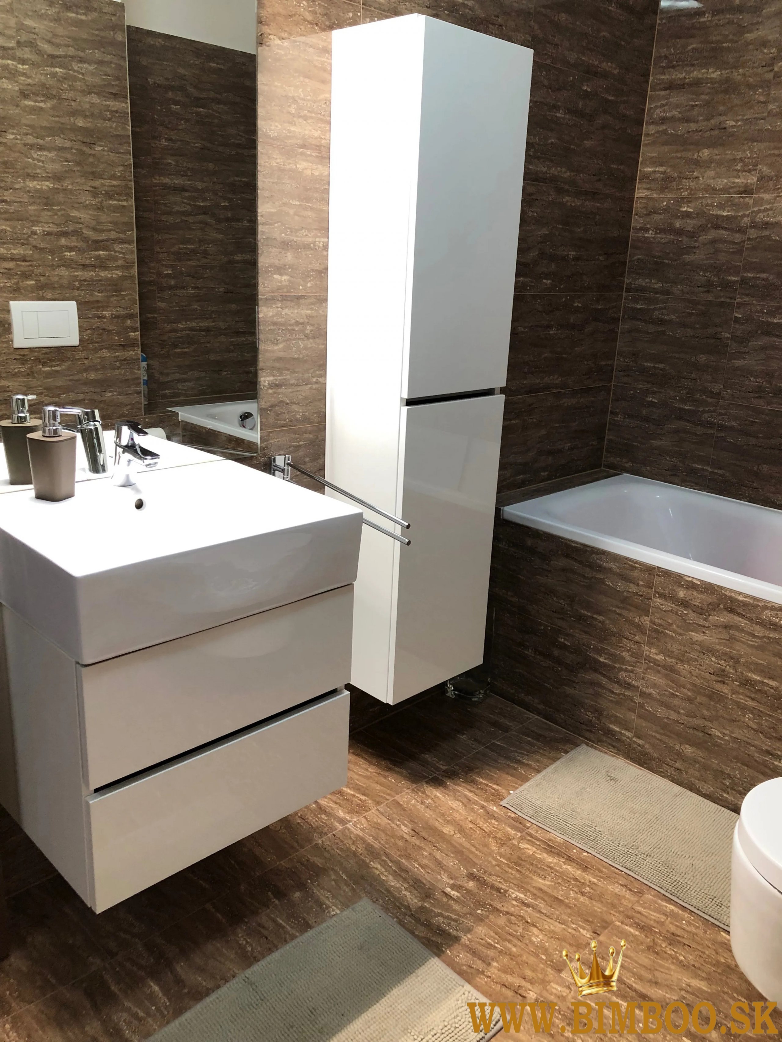 Prenájom: 3-izbový byt – Belinského