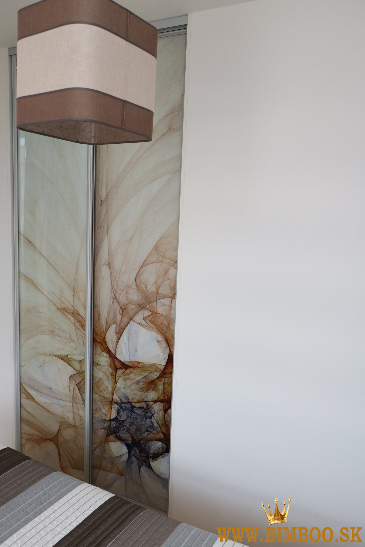 Prenájom luxusného 3-izbového bytu s loggiou a parkovaním 