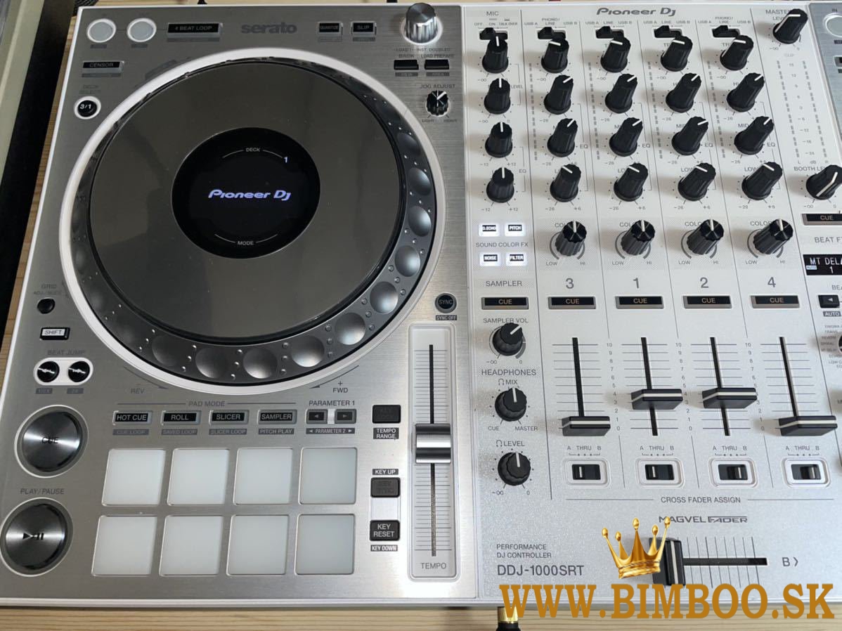 Pioneer CDJ-3000, Pioneer CDJ 2000NXS2, Pioneer DJM 900NXS2, Pioneer DJM-V10, Pioneer DJM-S11 Mixer