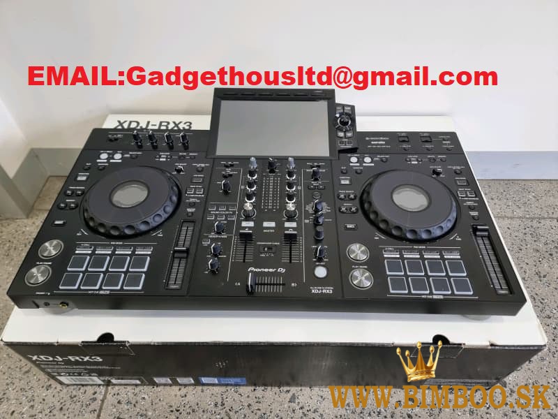 Pioneer CDJ-3000, Pioneer CDJ 2000NXS2, Pioneer DJM 900NXS2, Pioneer DJM-V10, Pioneer DJM-S11 Mixer