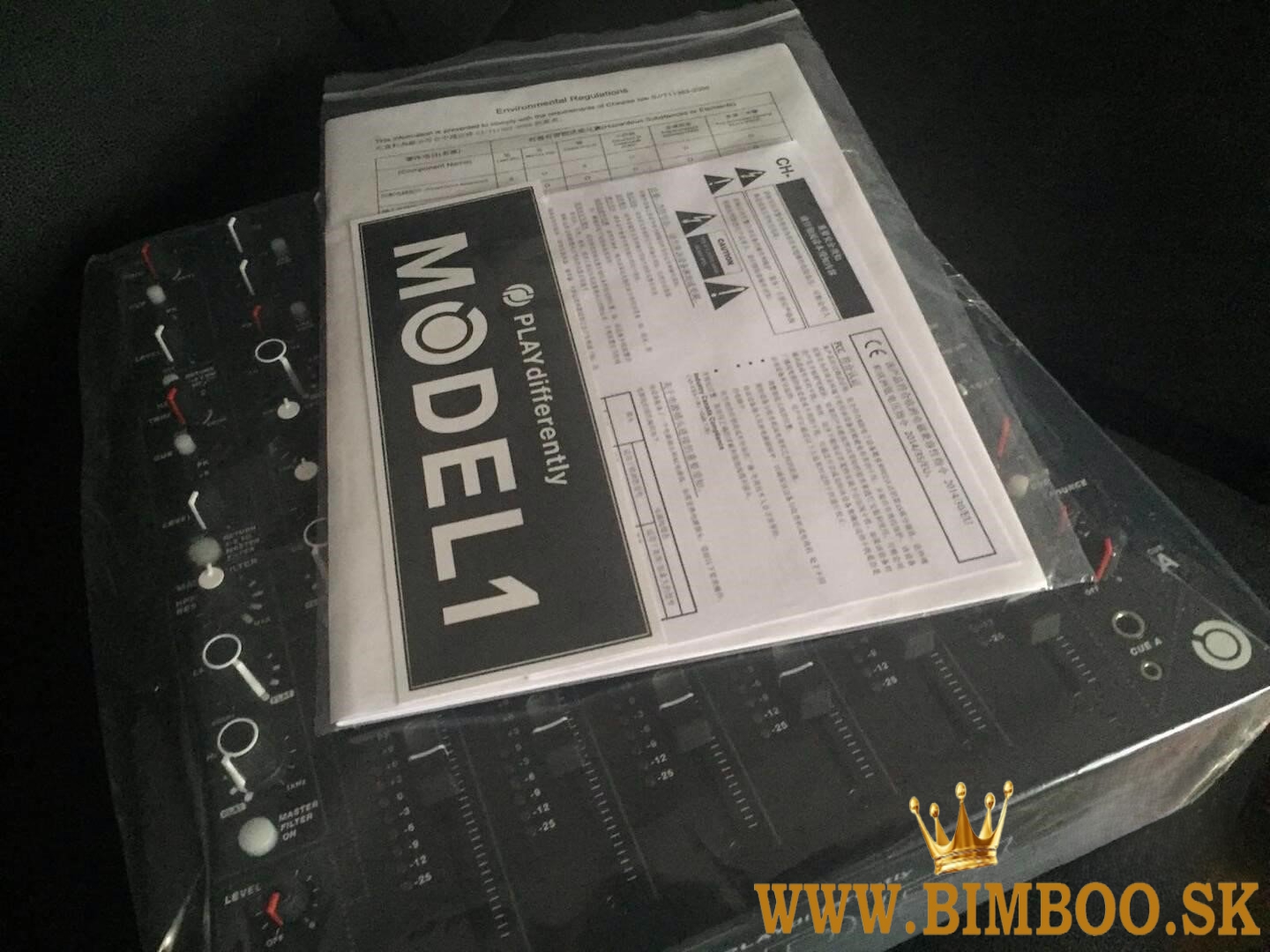 PLAYdifferently MODEL 1, Allen & Heath XONE 96 DJ mixážní pult, Denon DJ X1800 Prime, Denon SC6000M