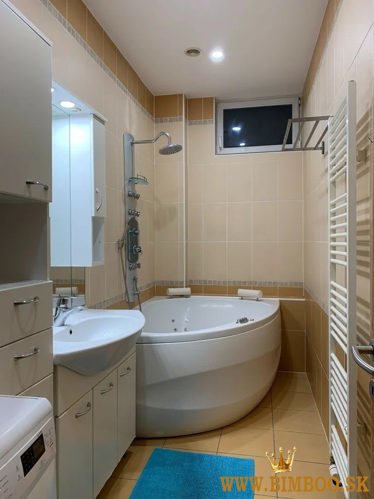 Prenájom 4-izbového bytu v centre – Šoltésovej ulica (