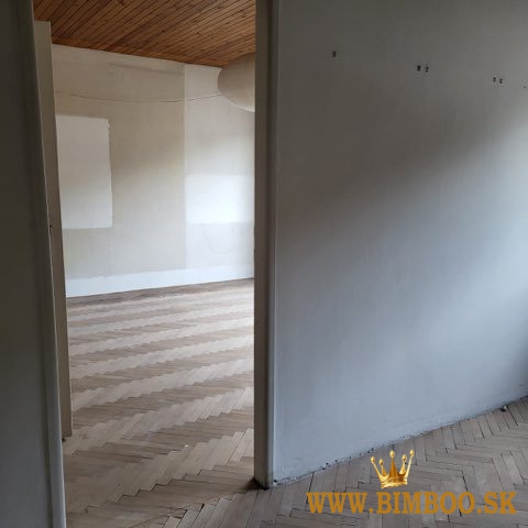 Na predaj 3-izbový byt s balkónom,