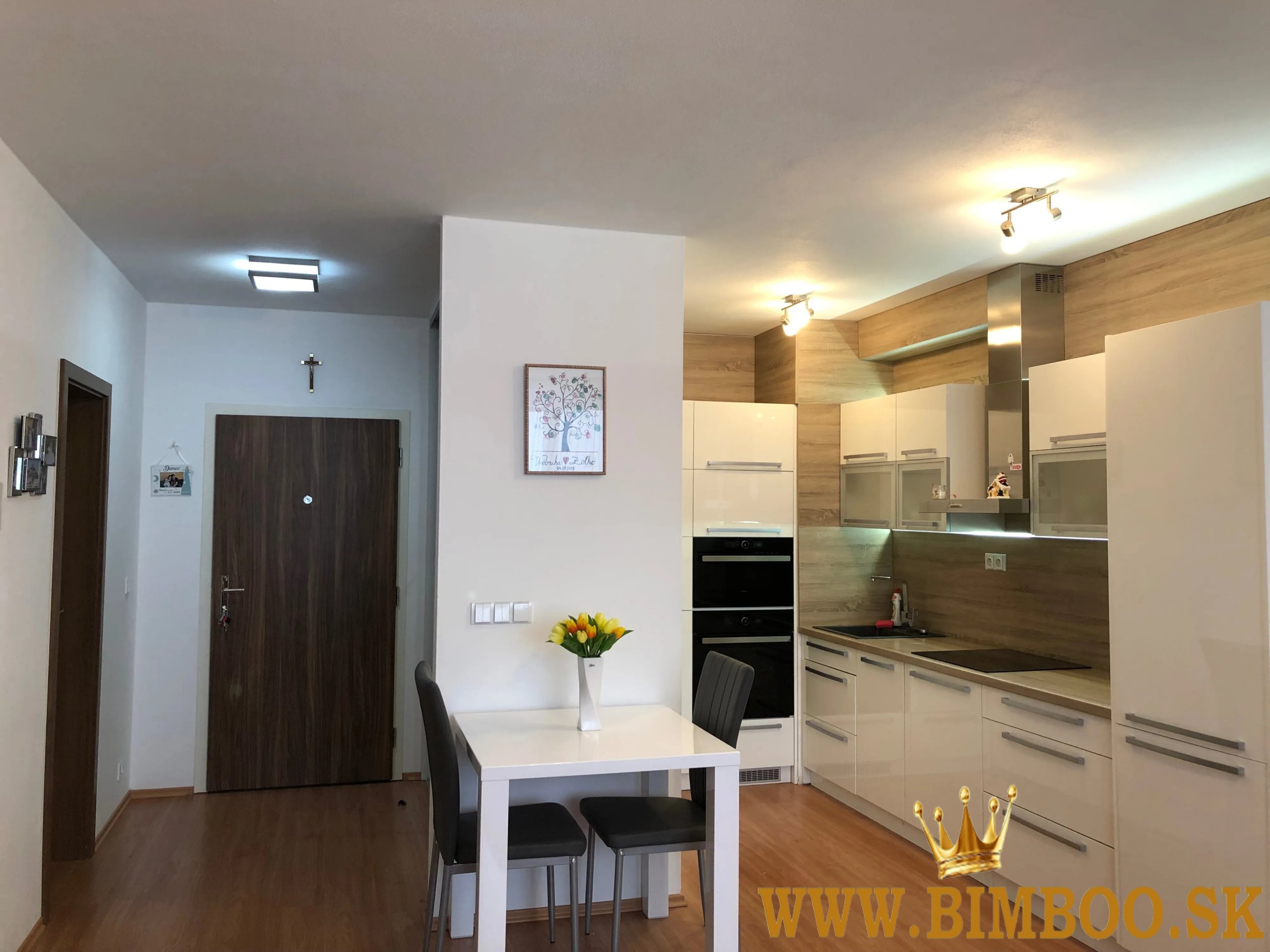 Prenájom: 3-izbový byt – Belinského