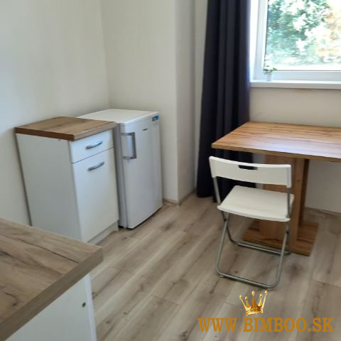  Prenájom útulného 1-izbového bytu (garsonky) – Bratislava – 