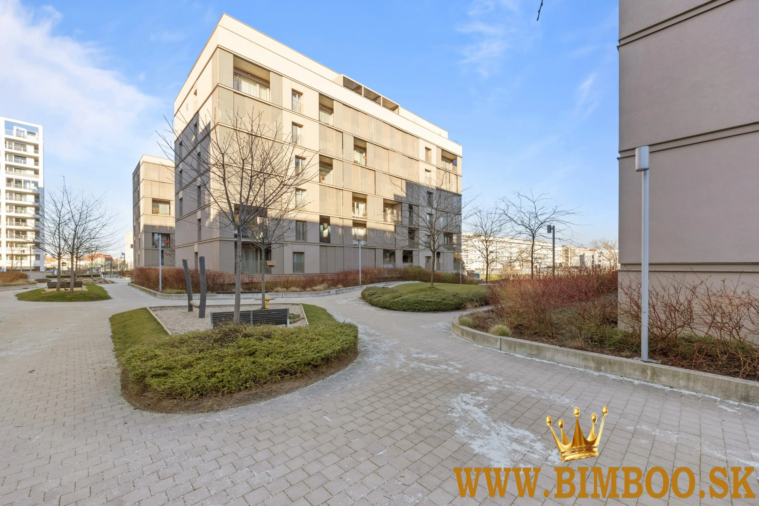   Presvetlený 2-izbový byt s veľkou lodžiou v novostavbe – 