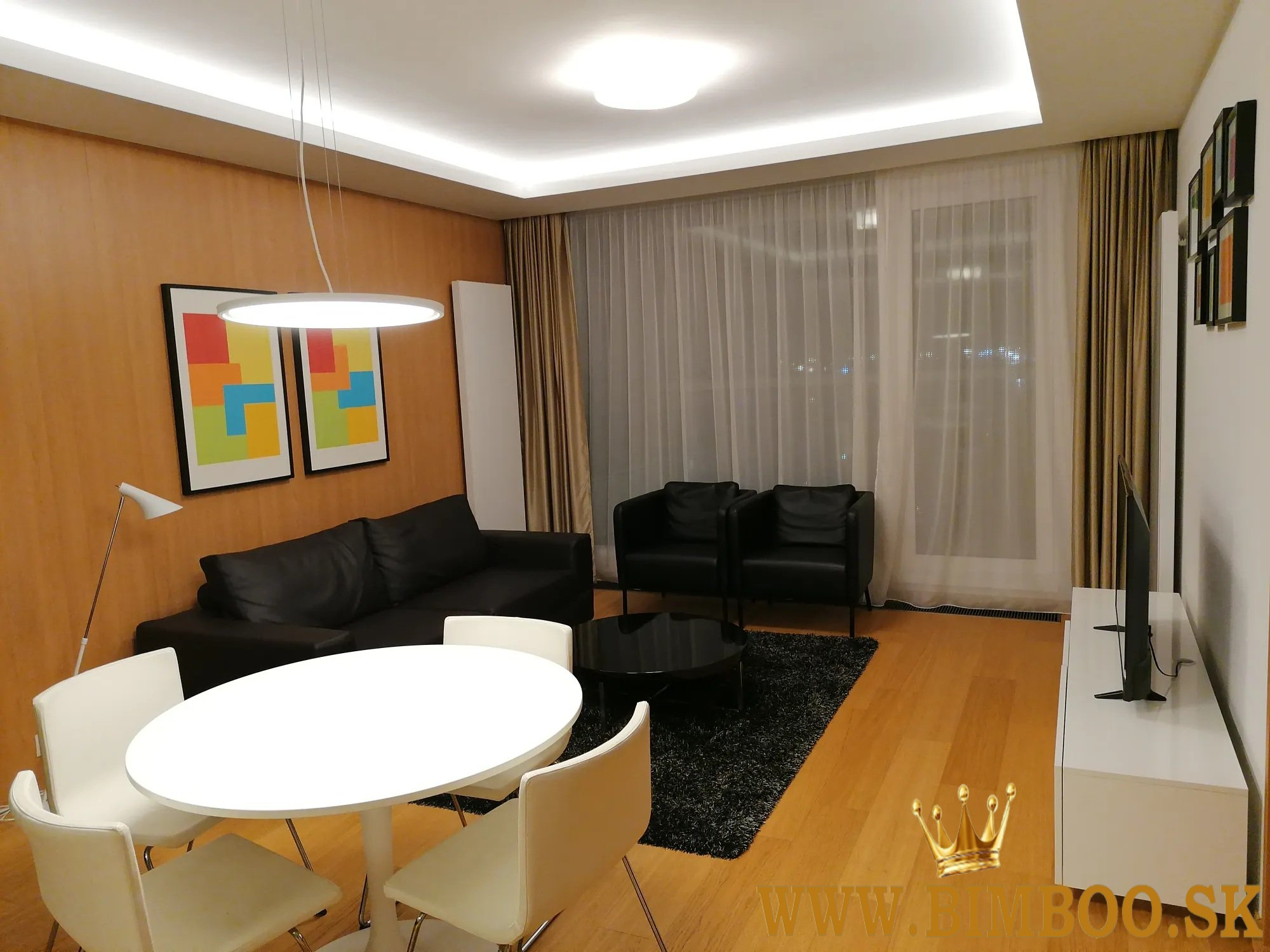  Luxusný 2-izbový byt s panoramatickým výhľadom v srdci Bratislavy 