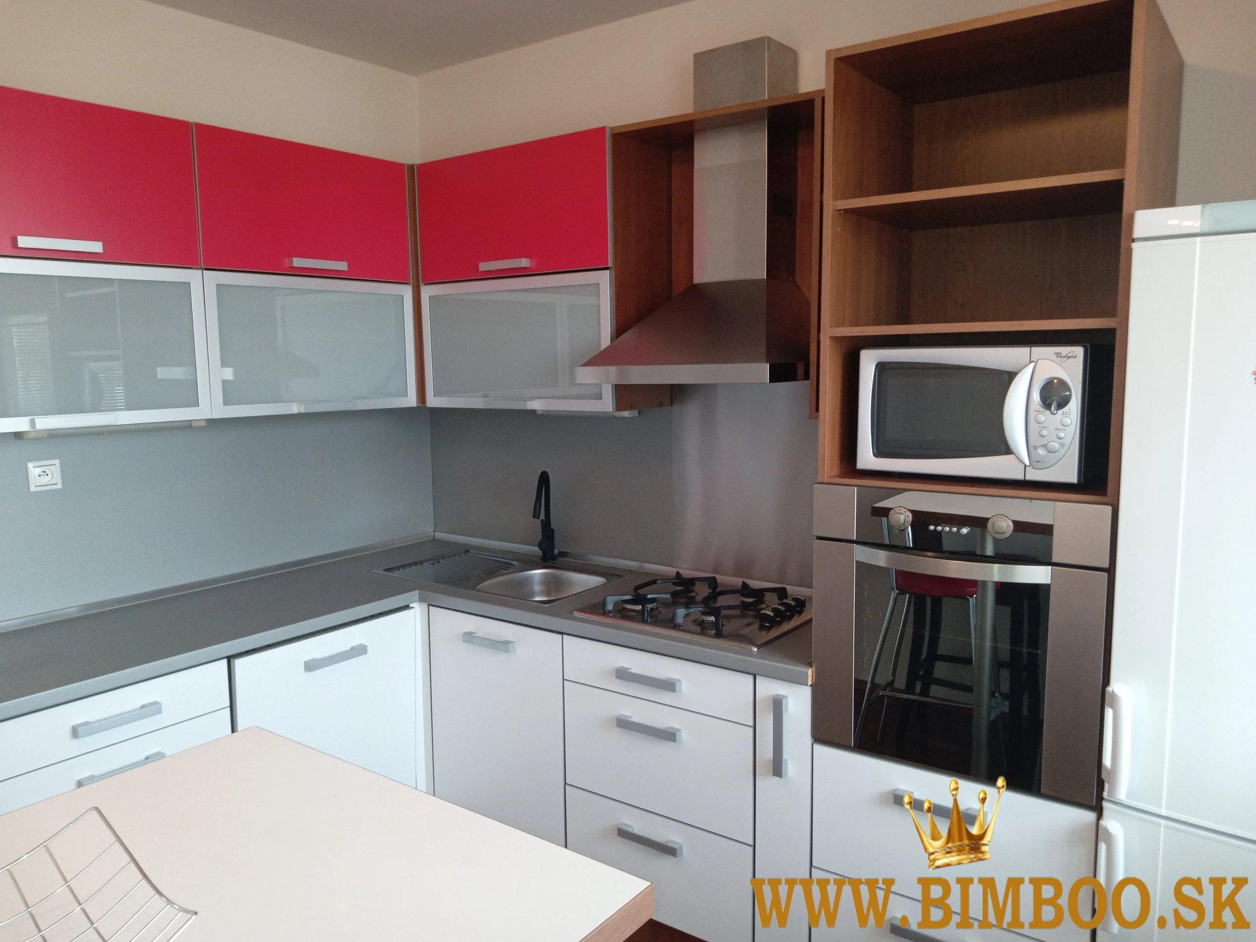 Prenájom 4-izbového bytu – Jiráskova ulica, Bratislava 