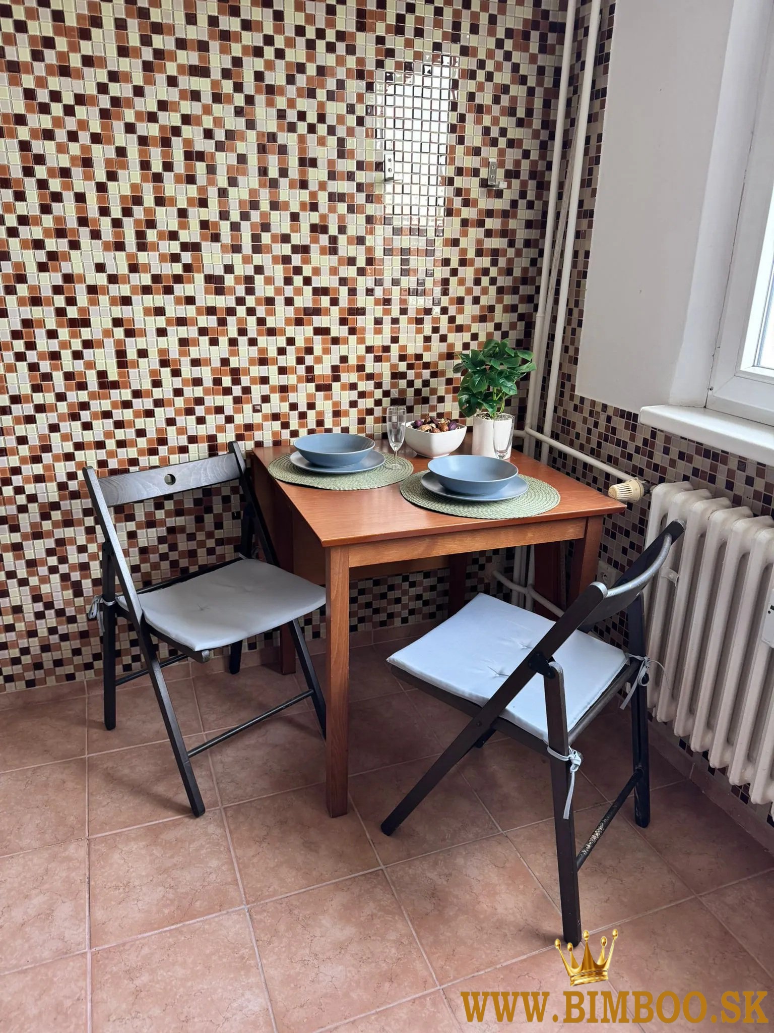  Prenájom: 2-izbový byt po kompletnej rekonštrukcii – Lachová,