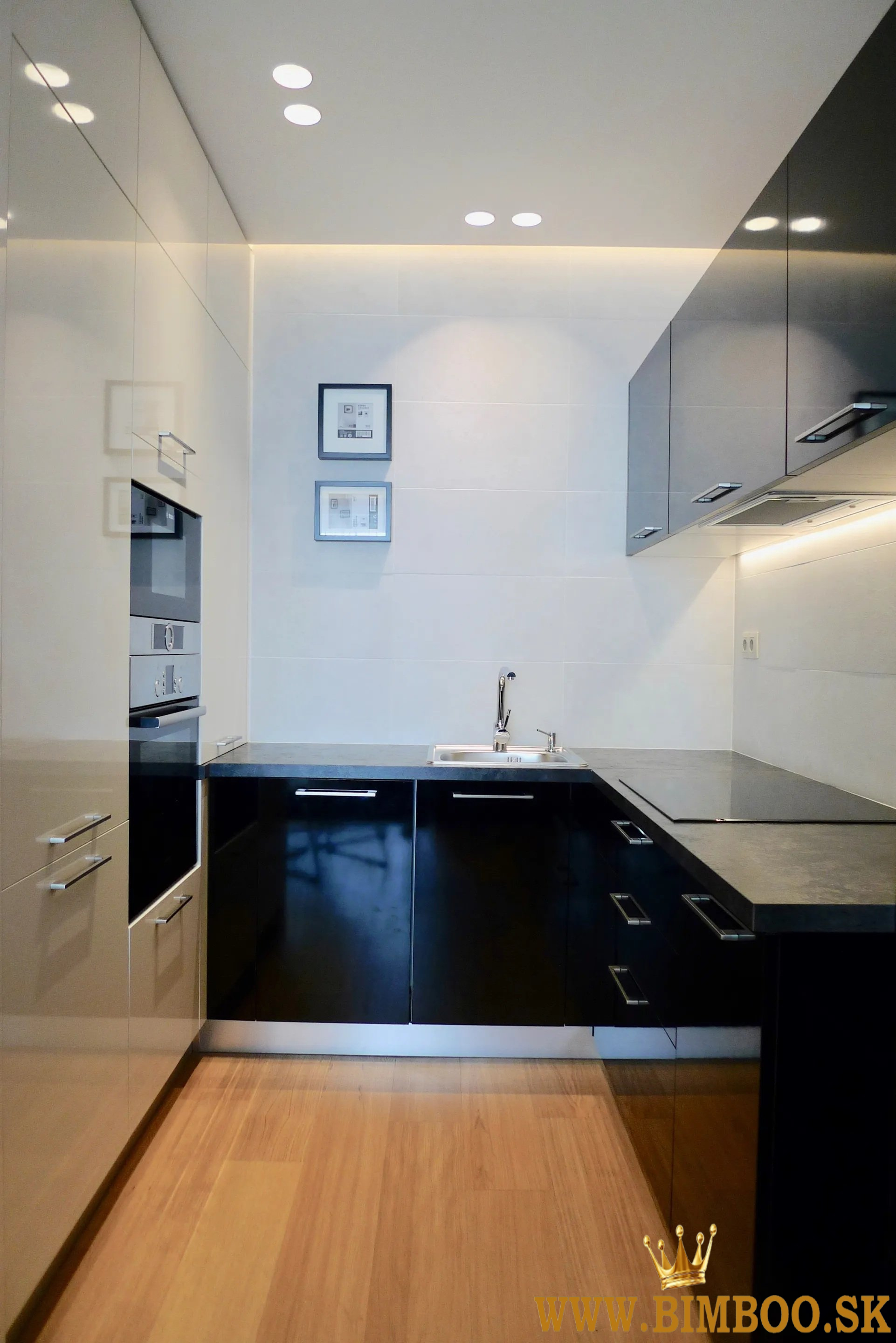  Luxusný 2-izbový byt s panoramatickým výhľadom v srdci Bratislavy 