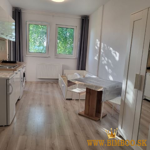  Prenájom útulného 1-izbového bytu (garsonky) – Bratislava – 