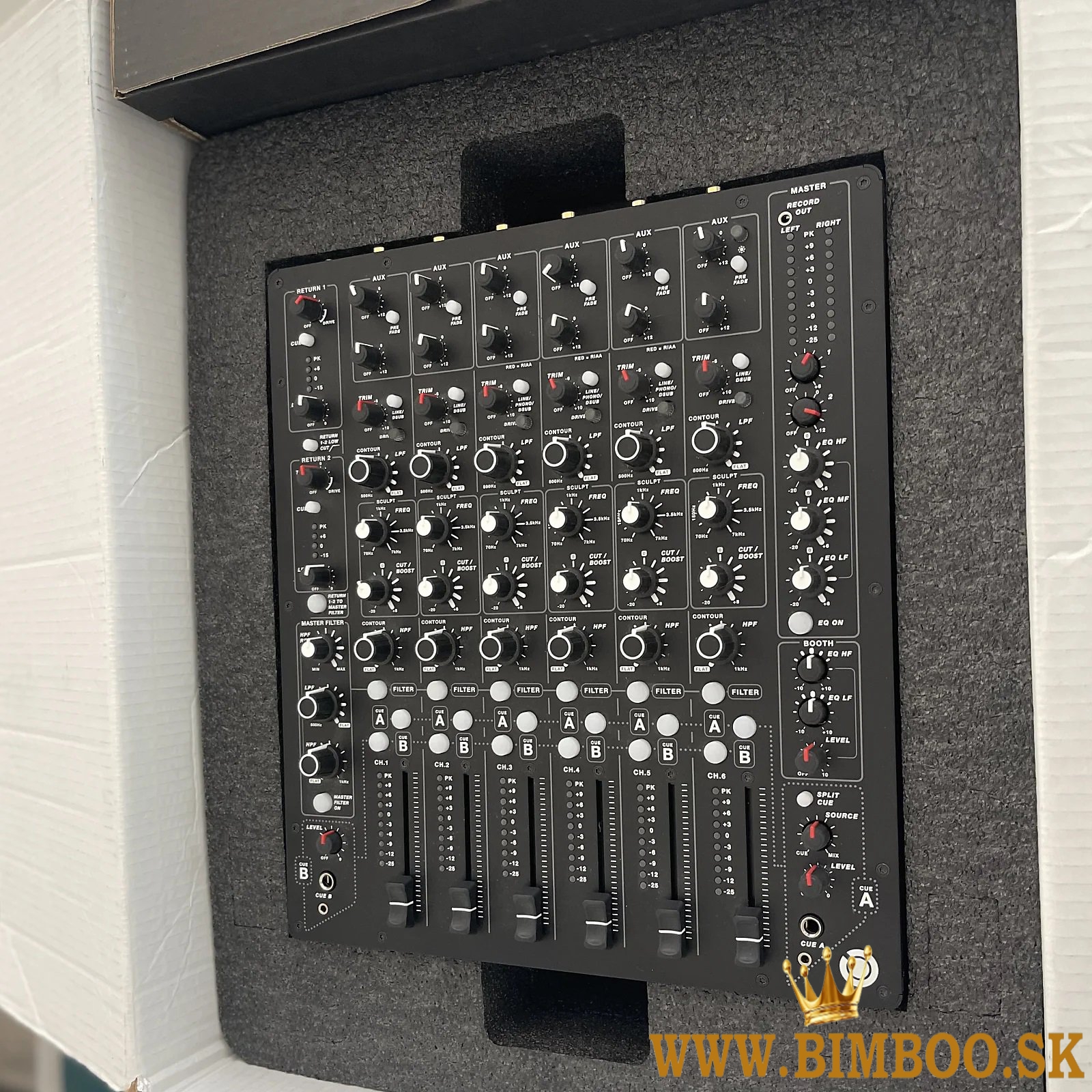 PLAYdifferently MODEL 1, Allen & Heath XONE 96 DJ mixážní pult, Denon DJ X1800 Prime Mixer, Denon Dj