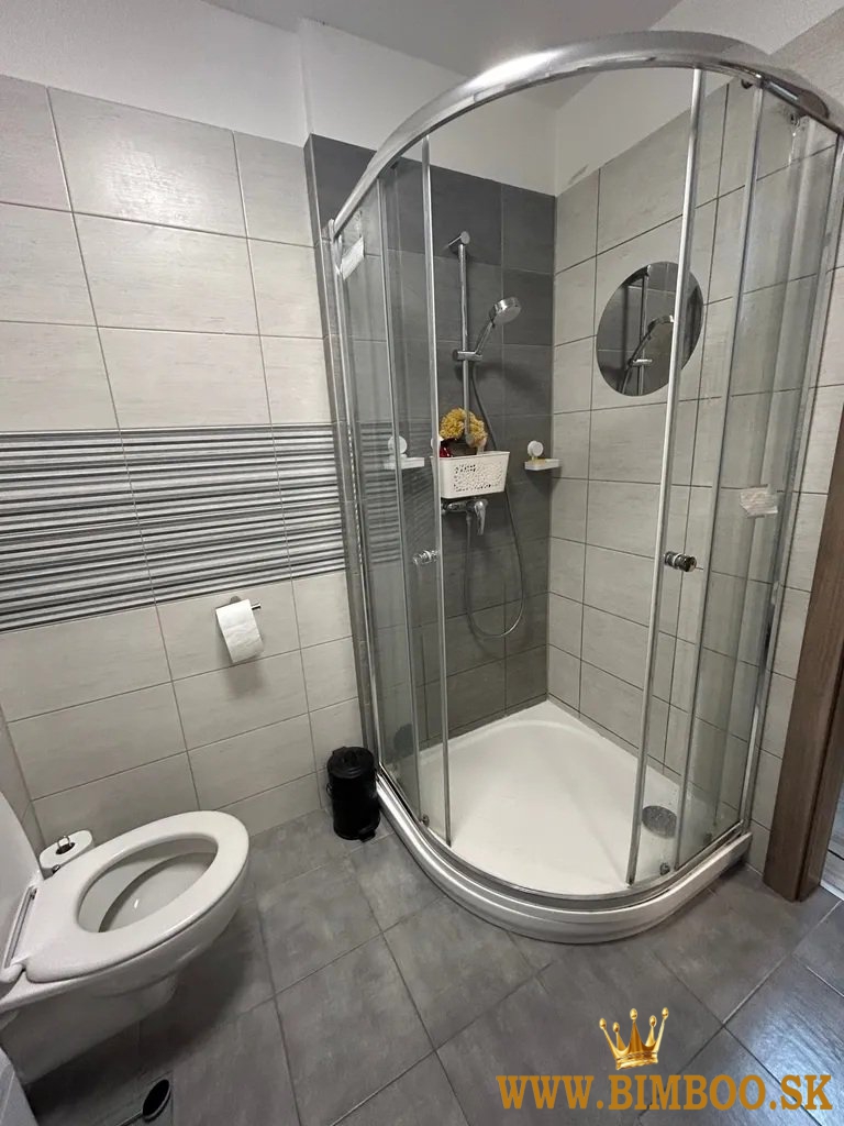   Prenájom 1,5-izbového bytu s balkónom – Uzbecká, 