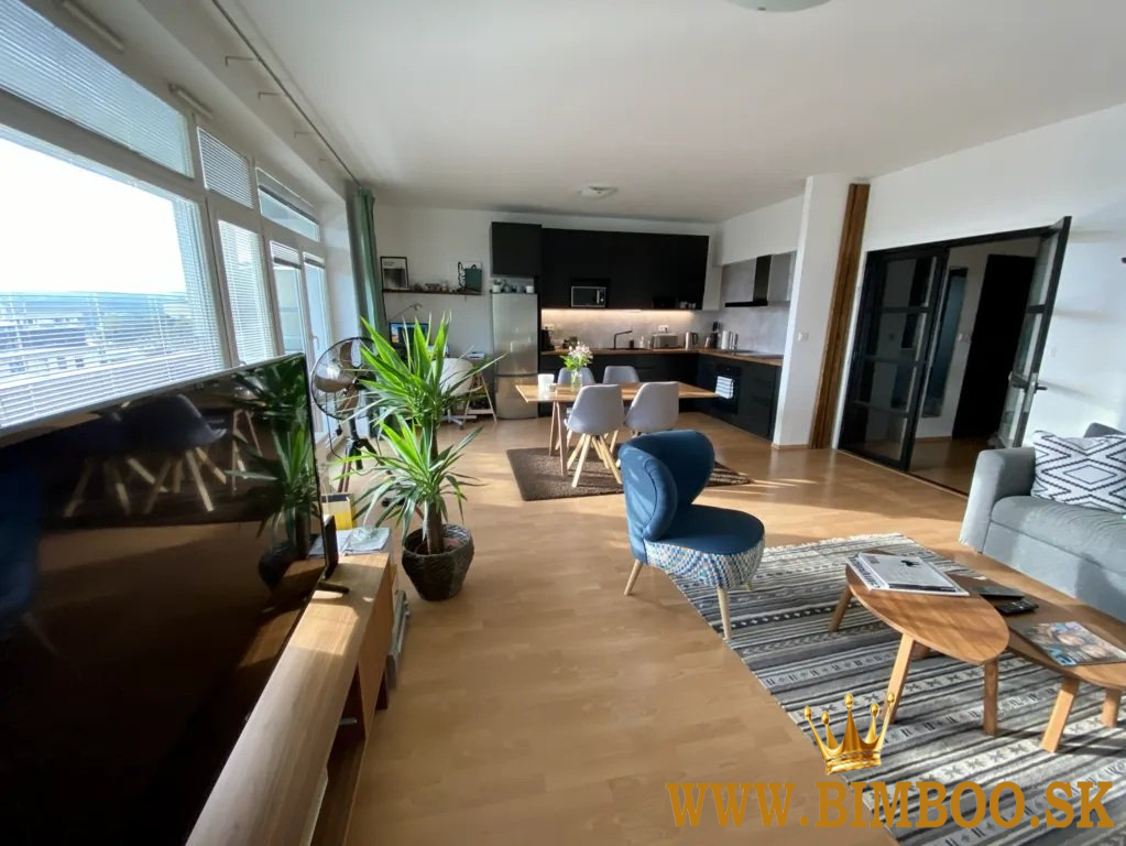 Prenájom dizajnového 2-izbového bytu – Stromová