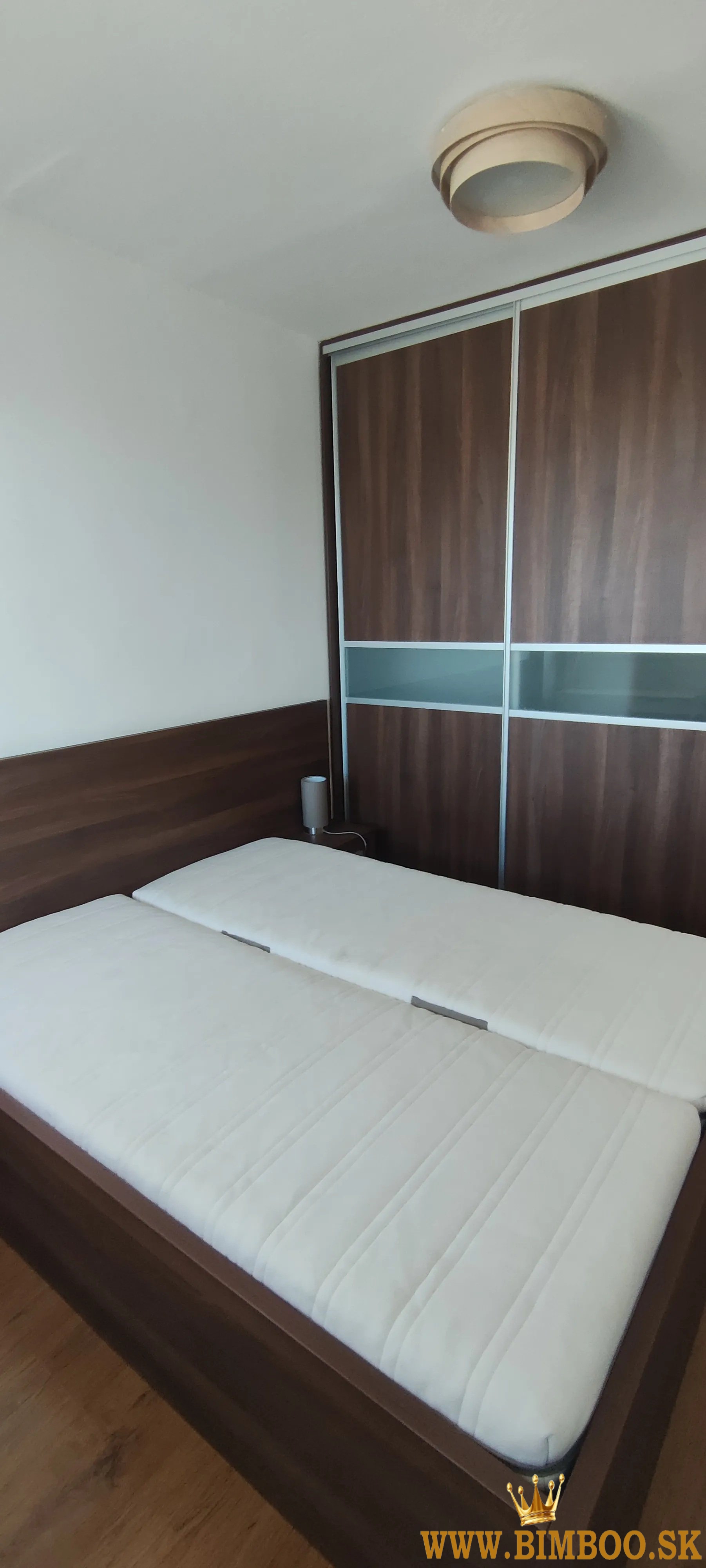 Prenájom – svetlý a priestranný 2,5-izbový byt, Komárnická ulica, 