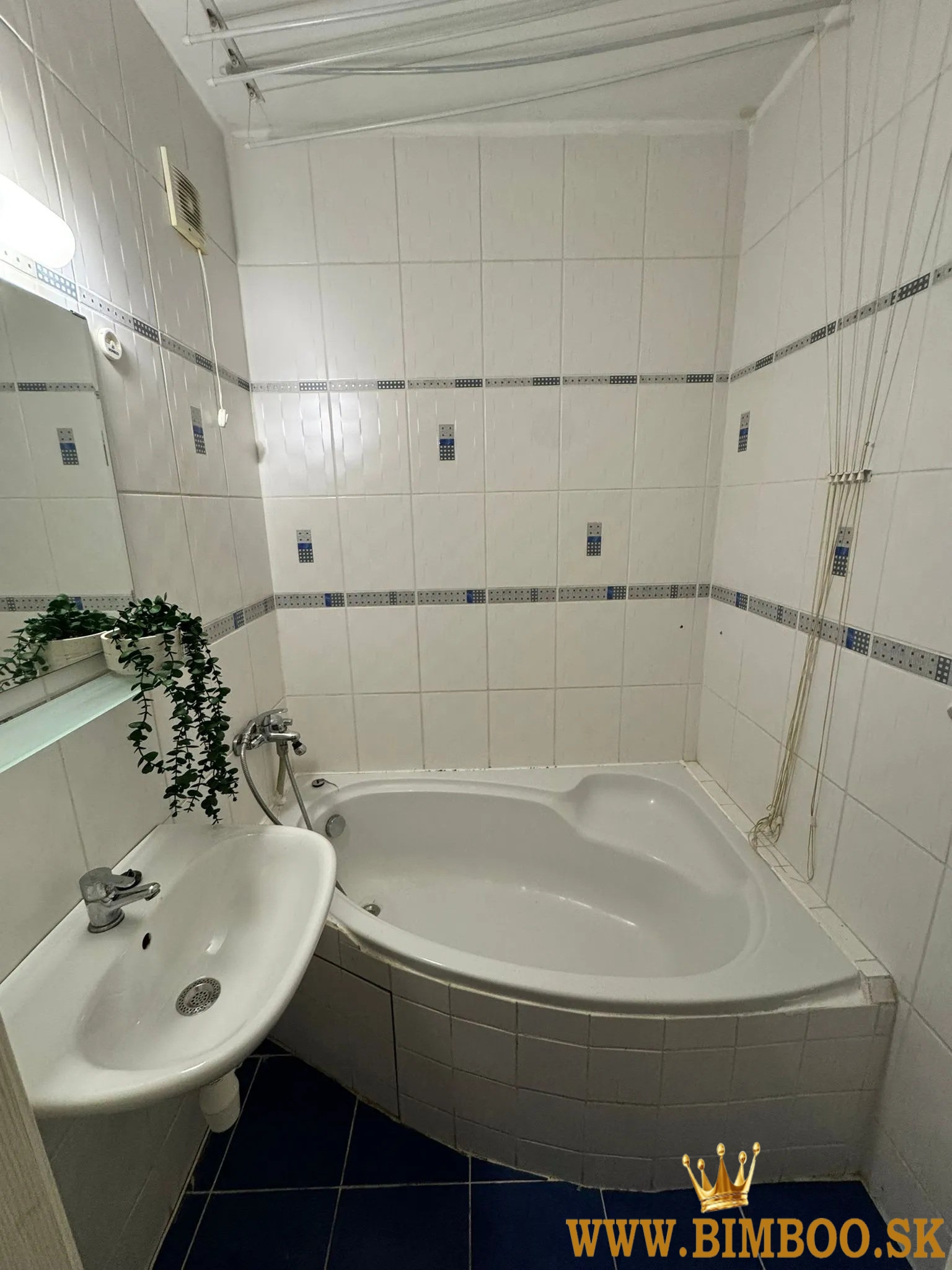  Prenájom: 2-izbový byt po kompletnej rekonštrukcii – Lachová,