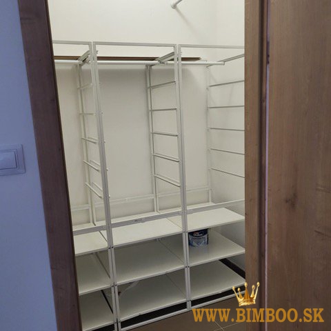  Prenájom zariadeného 3-izbového bytu s balkónom – Mesačná ulica