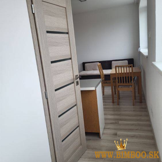  Prenájom kompletne zariadenej garzónky – Majerská ulica, 