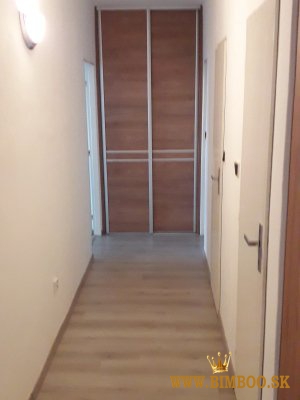 Prenájom 4-izbového bytu – Martinengova ulica  