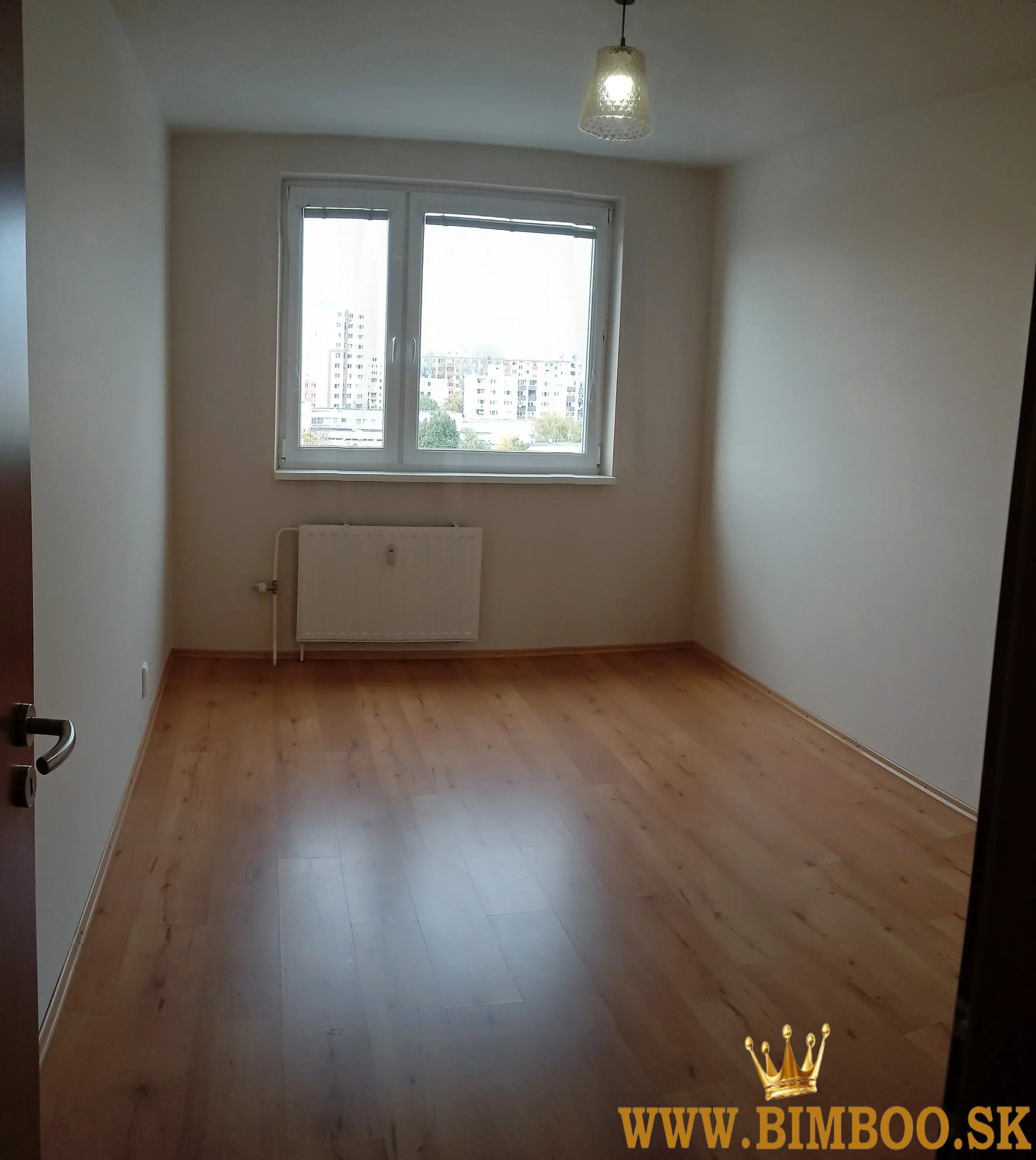 Prenájom 4-izbového bytu – Jiráskova ulica, Bratislava –