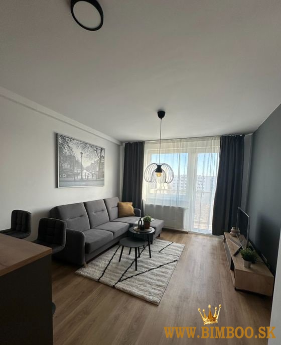 Exkluzívne Vám ponúkame na predaj pozemok na výstavbu rodinného domu s výmerou 684 m² v obci Hviezdo