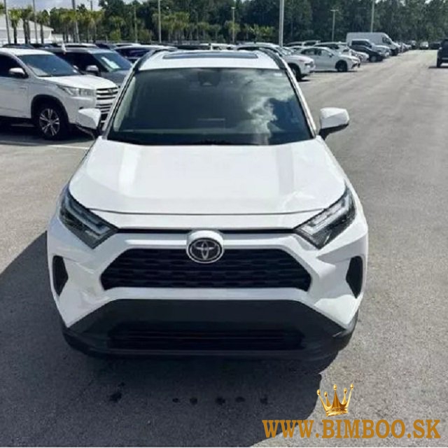 Toyota RAV4 2022 XLE