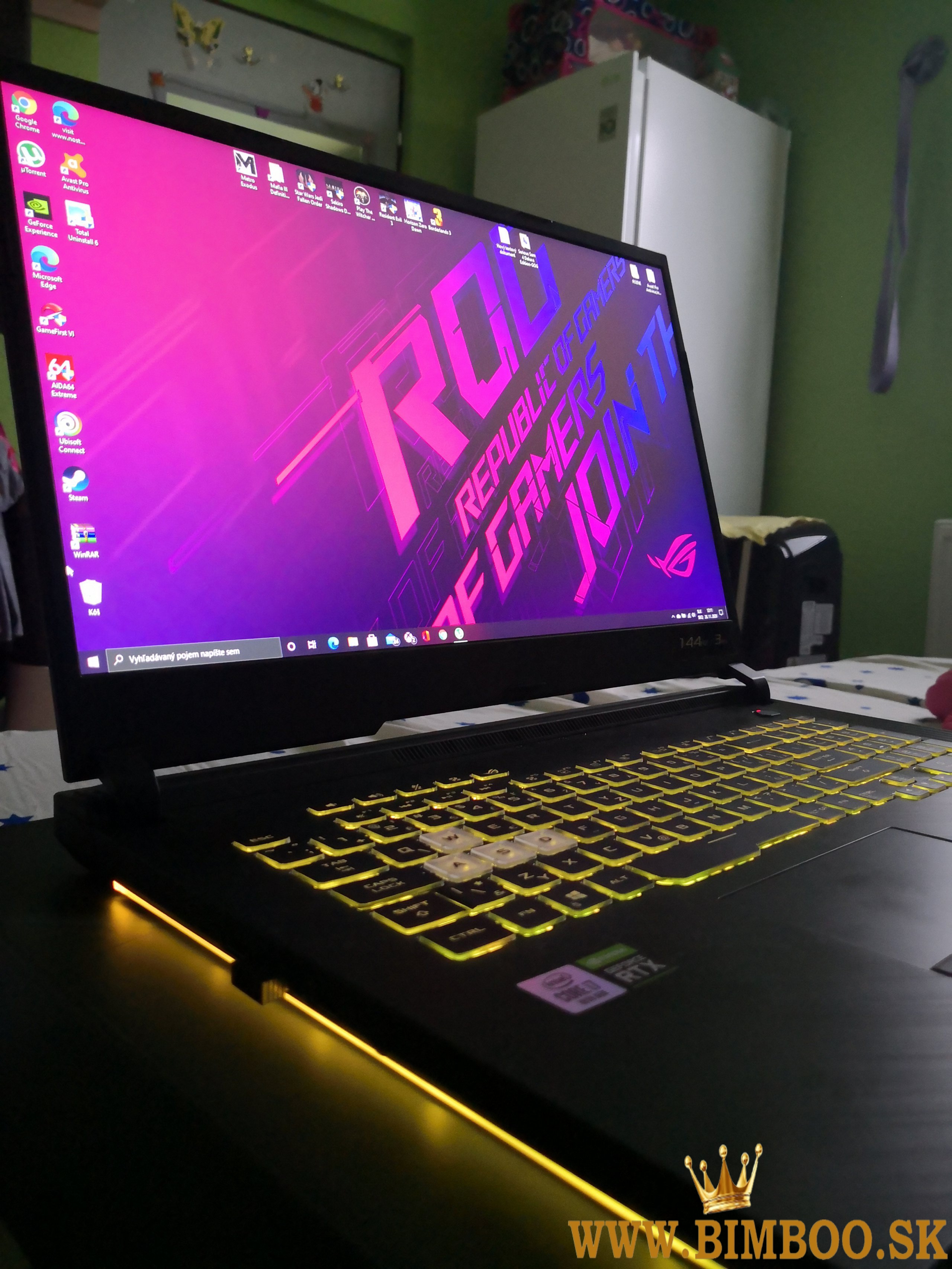 ASUS ROG STRIX G17 G712LW-EV002T+gamepad+podložka 2+2 roky