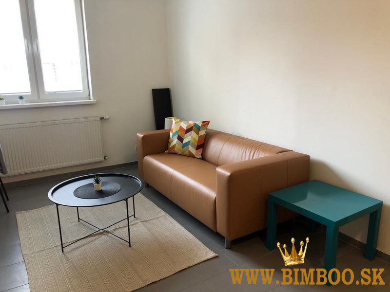  Bývajte v srdci Bratislavy – štýlový 2-izbový byt na Gorkého ulici