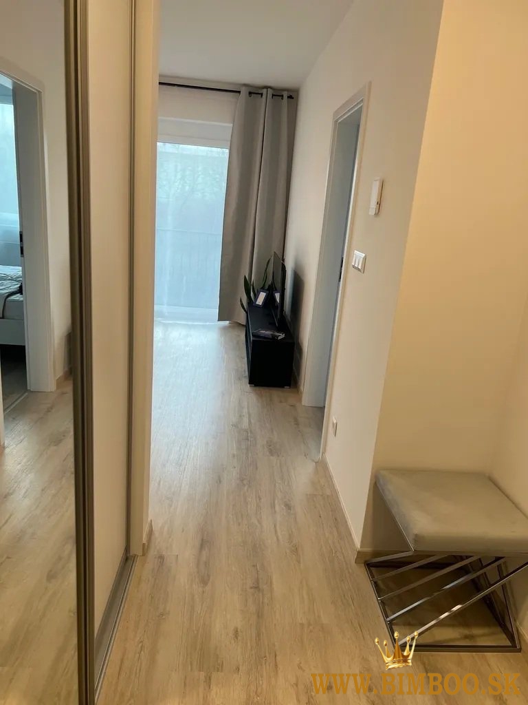Prenájom: 2-izbový byt – NUPPU, Ružinov, Hraničná ulica  