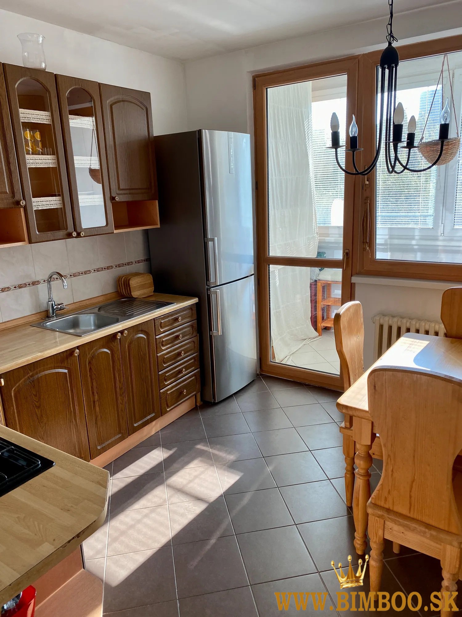  Prenájom: 3-izbový byt – Belinského, Petržalka 