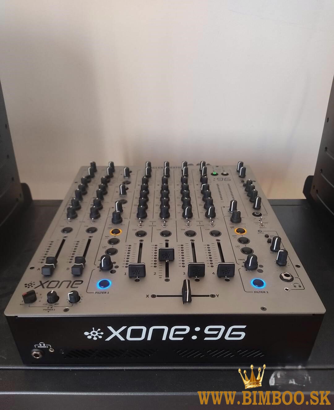 PLAYdifferently MODEL 1, Allen & Heath XONE 96 DJ mixážní pult, Denon DJ X1800 Prime, Denon SC6000M