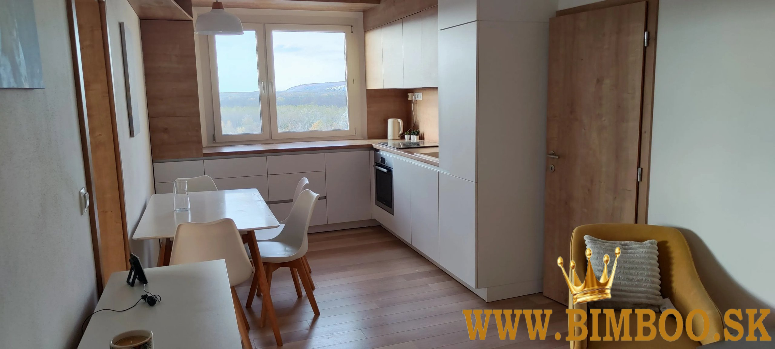 Prenájom: Kompletne zrekonštruovaný 3-izbový byt – Pečnianska, B