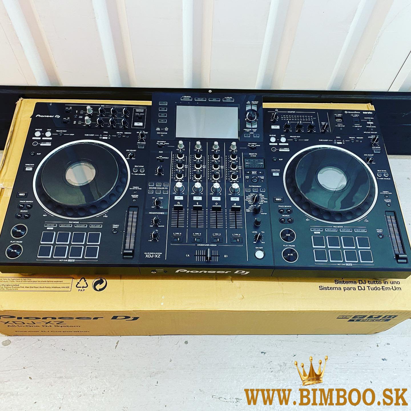 Pioneer CDJ-3000, Pioneer DJM-A9, Pioneer CDJ-2000NXS2,  DJM-900NXS2, Pioneer DJM-V10-LF , DJM-S11